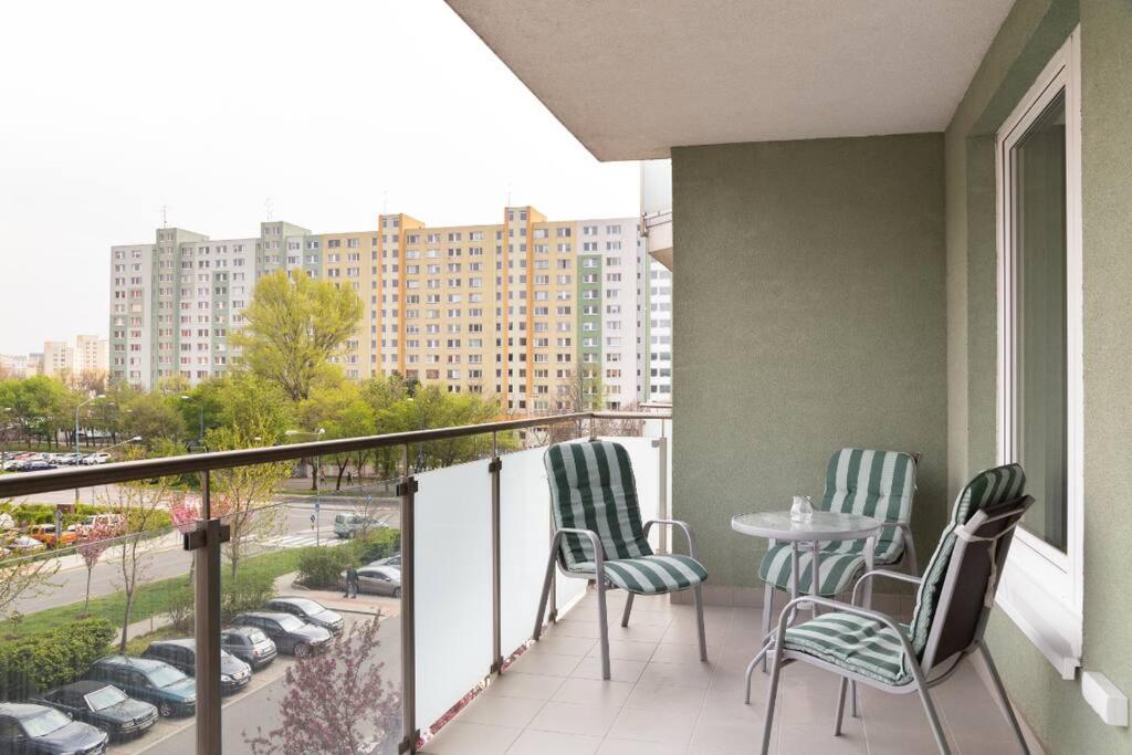 Great Tourist And Business Apartment Bratislava Exterior foto